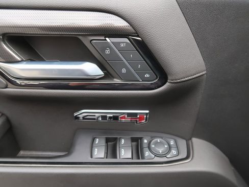 Certified 2022 GMC Sierra 1500 AT4 w/ AT4 Premium Package image 14