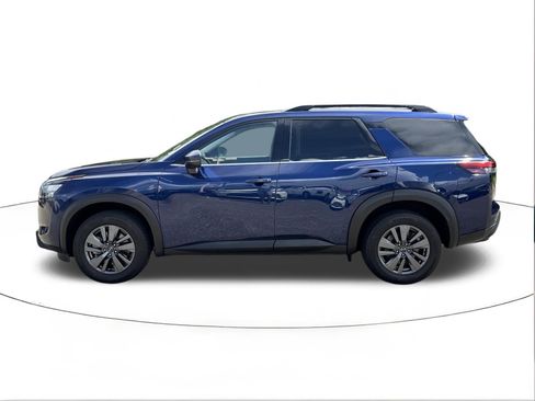 Used 2025 Nissan Pathfinder SV FWD image 6