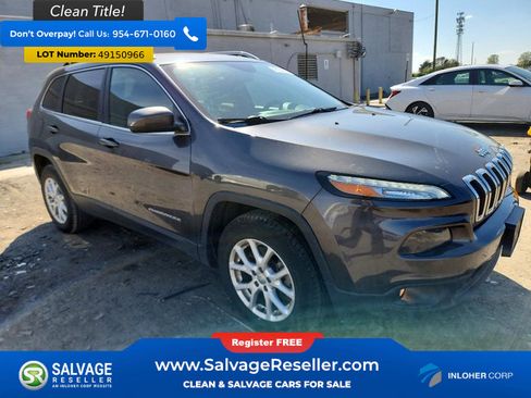 Used 2016 Jeep Cherokee Latitude w/ Cold Weather Group image 5
