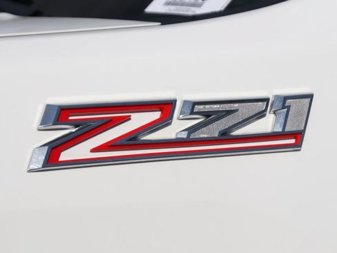 Used 2025 Chevrolet Silverado 2500 LT AWD/4WD image 51