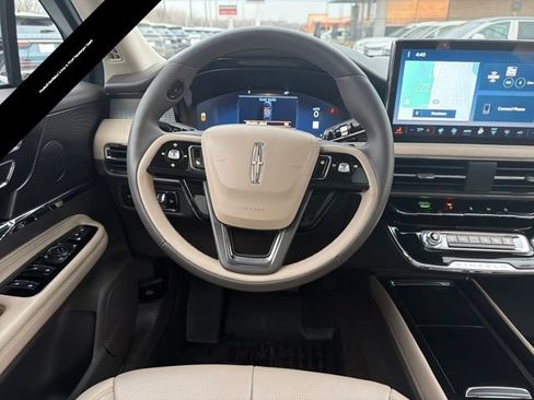 Certified 2023 Lincoln Corsair AWD w/ Equipment Group 101A image 18