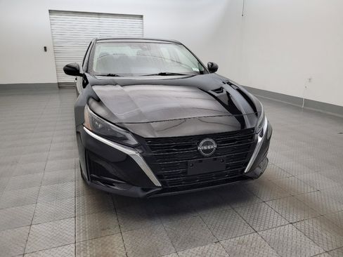 Used 2023 Nissan Altima 2.5 SV FWD image 14