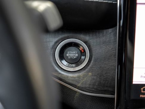 Used 2022 Jeep Grand Cherokee Overland image 30