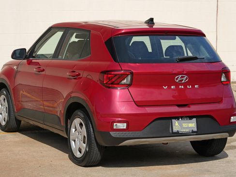 Used 2020 Hyundai Venue SE FWD image 41