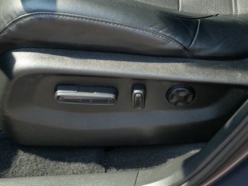 Used 2022 Honda CR-V EX-L image 19