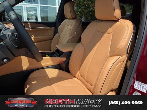 New 2026 Jeep Grand Cherokee L Summit AWD/4WD image 4