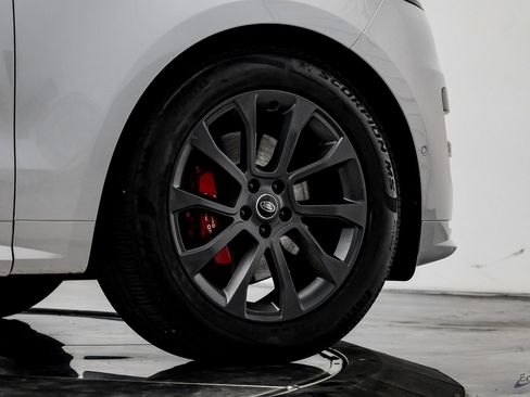 Used 2025 Land Rover Range Rover Sport Dynamic SE image 79