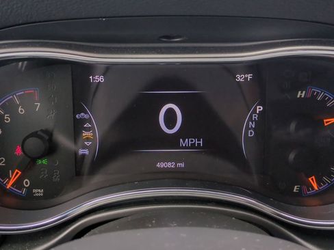 Used 2022 Jeep Grand Cherokee Altitude image 40