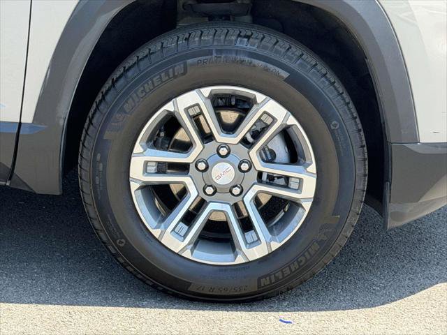 Used 2025 GMC Terrain Elevation AWD/4WD image 9