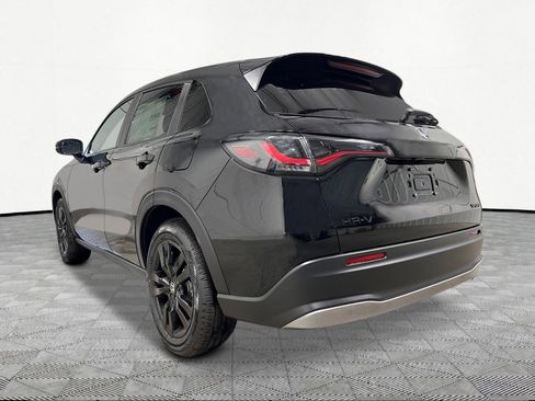 New 2026 Honda HR-V Sport image 4
