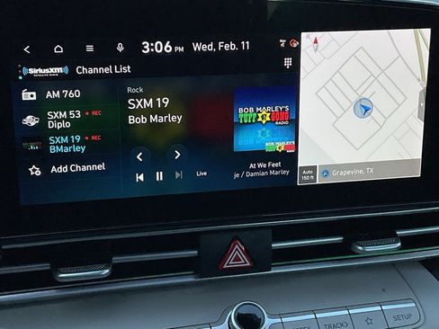 Used 2025 Hyundai Elantra Limited image 31