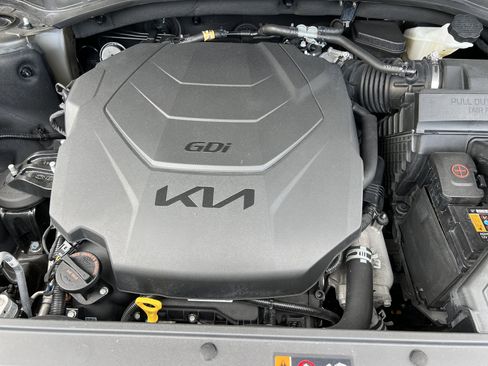 Used 2022 Kia Telluride S FWD image 36