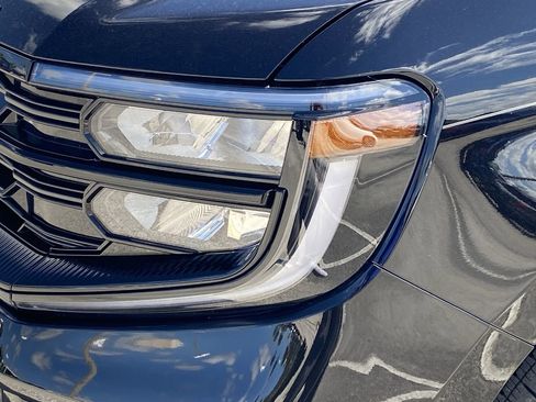 New 2026 Ford Expedition Platinum w/ Stealth Appearance Package AWD/4WD image 7