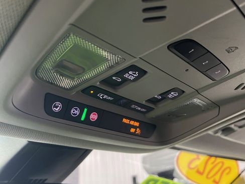 Certified 2023 GMC Acadia SLT w/ Trailering Package image 17