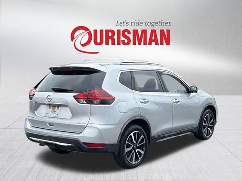 Used 2018 Nissan Rogue SL w/ Premium Package image 2