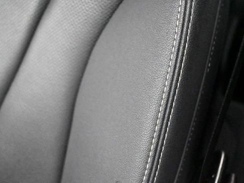 Used 2021 Audi Q8 Premium Plus w/ Premium Plus Package image 12