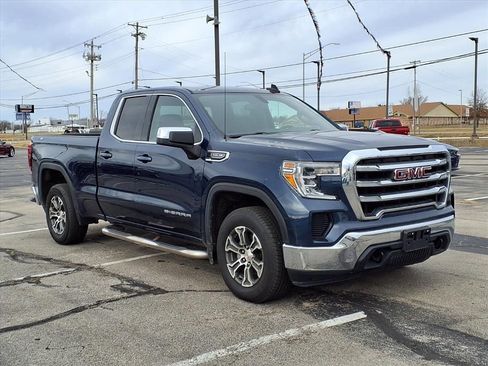 Used 2020 GMC Sierra 1500 SLE w/ SLE Value Package image 1