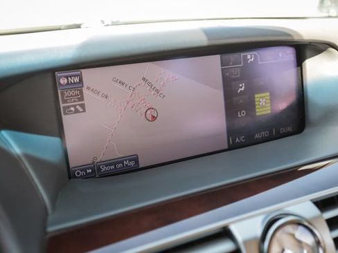 Used 2014 Lexus LS 460 AWD w/ Comfort Package image 34