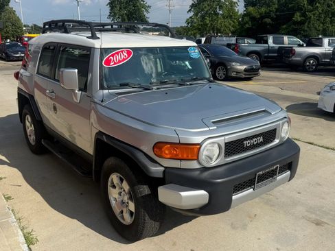 Used 2008 Toyota FJ Cruiser 4WD image 2