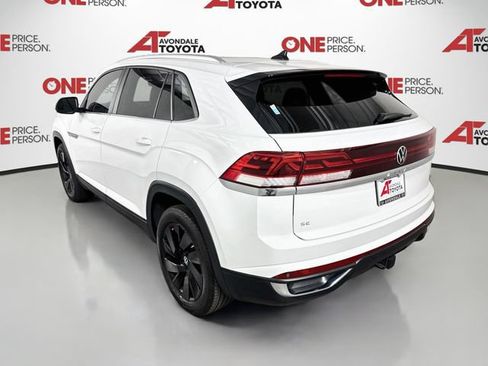 Used 2025 Volkswagen Atlas Cross Sport SE FWD image 5