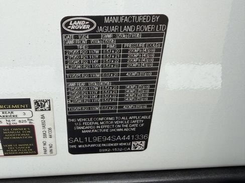 Used 2025 Land Rover Range Rover Sport Dynamic SE AWD/4WD image 32