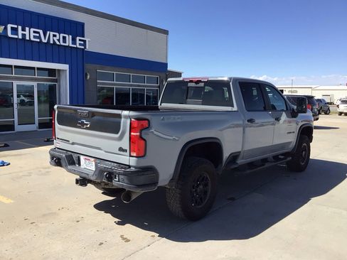 Used 2025 Chevrolet Silverado 2500 ZR2 w/ ZR2 Bison Edition AWD/4WD image 6