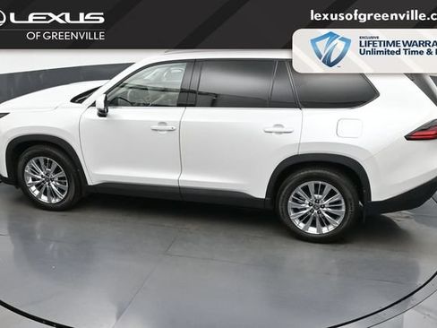 Used 2025 Toyota Grand Highlander AWD image 48