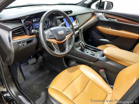 Certified 2023 Cadillac XT5 Premium Luxury w/ LPO, Floor Liner Package AWD/4WD image 11