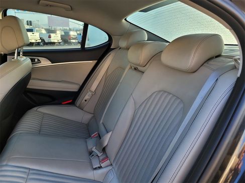 Used 2019 Genesis G70 3.3T Advanced image 13