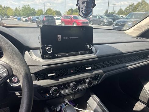 Certified 2023 Honda Accord EX image 13