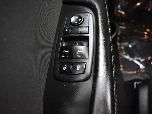 Used 2018 Dodge Challenger R/T RWD image 5