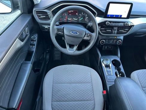 Certified 2022 Ford Escape SE image 10