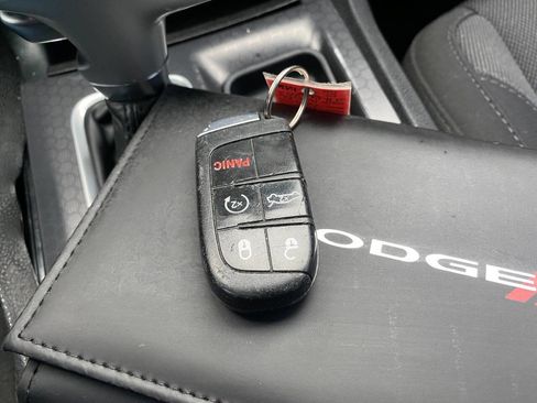 Used 2018 Dodge Charger R/T image 23