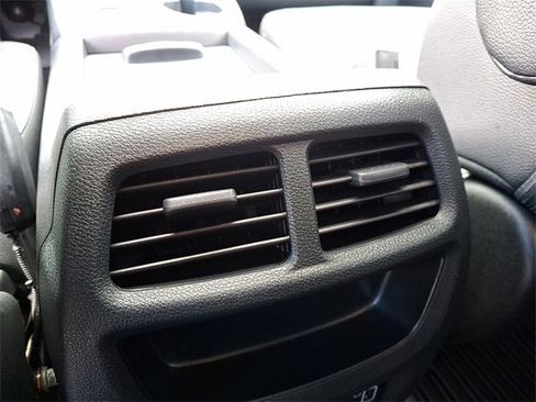 Used 2022 Honda Ridgeline RTL-E image 11