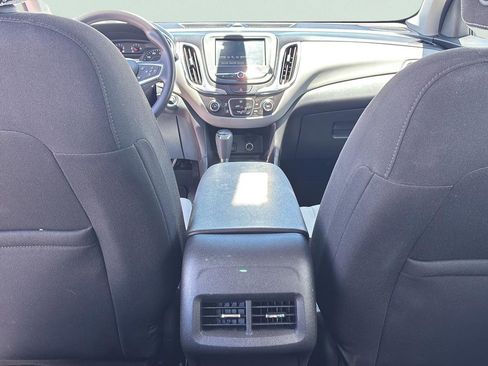 Used 2018 Chevrolet Equinox LS FWD image 26