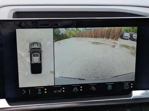 Used 2023 Chevrolet Silverado 1500 LTZ image 18