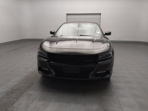 Used 2019 Dodge Charger SXT AWD/4WD image 15