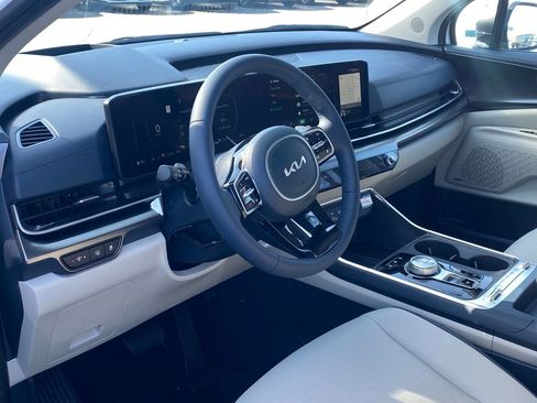 New 2026 Kia Carnival SX Prestige image 11
