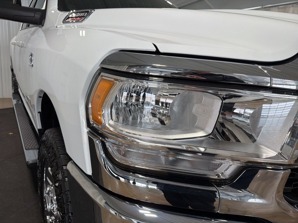 Used 2022 RAM 2500 Big Horn AWD/4WD image 13
