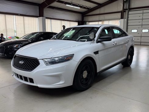 Used 2016 Ford Taurus Police Interceptor AWD image 5