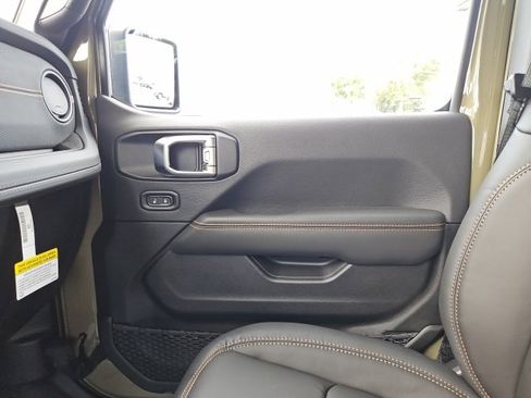 New 2025 Jeep Wrangler Unlimited Rubicon 392 image 47