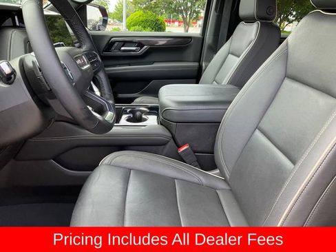 Used 2025 GMC Yukon XL Elevation AWD/4WD image 5