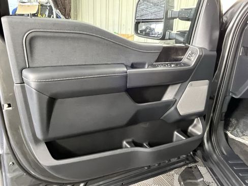 New 2026 Ford F350 Lariat w/ Black Appearance Package image 16