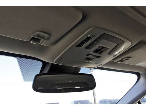 Used 2024 Toyota Sienna XLE image 11