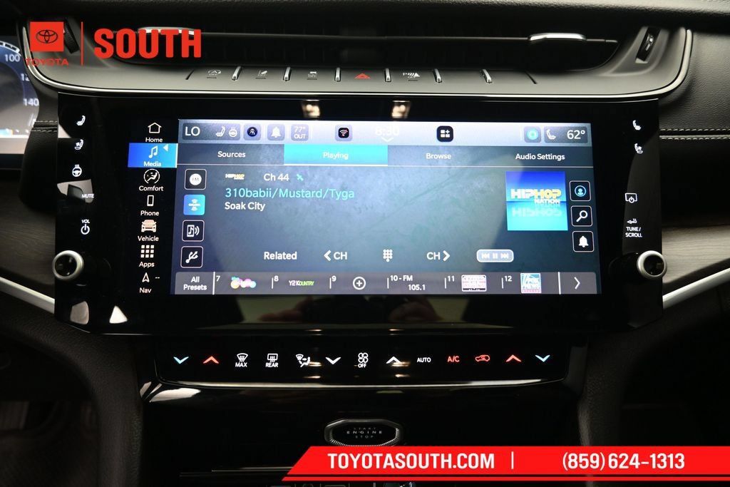 Used 2026 Jeep Grand Cherokee L Limited AWD/4WD image 14