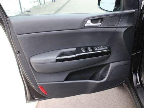 Used 2022 Kia Sportage EX AWD/4WD image 19