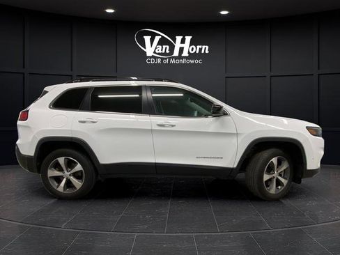 Used 2022 Jeep Cherokee Limited AWD/4WD image 8