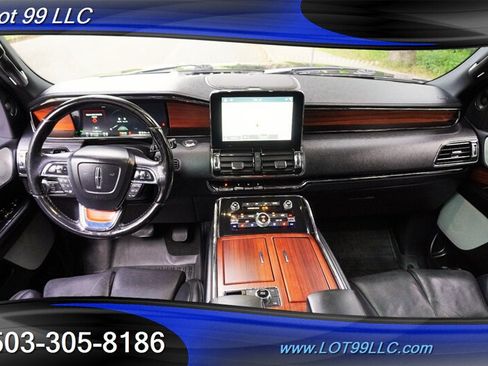 Used 2018 Lincoln Navigator L Reserve w/ Technology Package AWD/4WD image 2