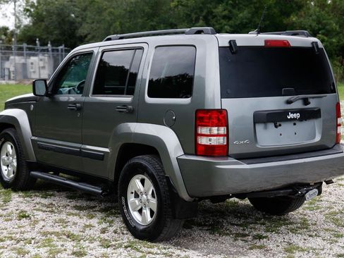 Used 2012 Jeep Liberty Sport w/ Popular Equipment Group AWD/4WD image 5