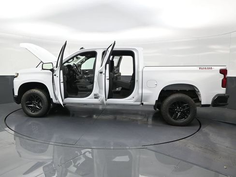 Used 2022 Chevrolet Silverado 1500 LT Trail Boss w/ Safety Package AWD/4WD image 31